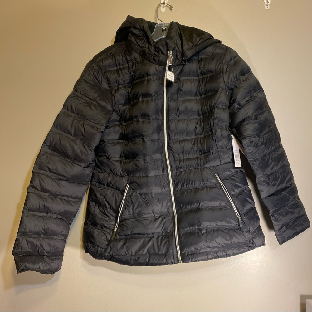 Nwt Time And Tru Women’s‎ Black Puffer Winter Coat Wind Resistant Removable Hood
